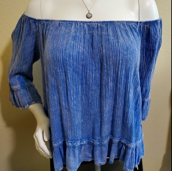 Soft blue bell sleeve Altar'd State Blouse - Picture 1 of 5